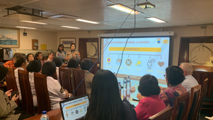 Jadi Pembicara Indo-Pasific Endeavour 2023, Kapolres Tanjung Perak Sampaikan Peran Kepemimpinan Polisi Perempuan