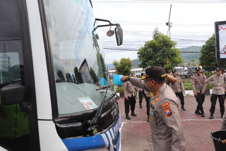 Polres Trenggalek Luncurkan Bus SIM Keliling, Permudah Masyarakat Peroleh Layanan Polisi